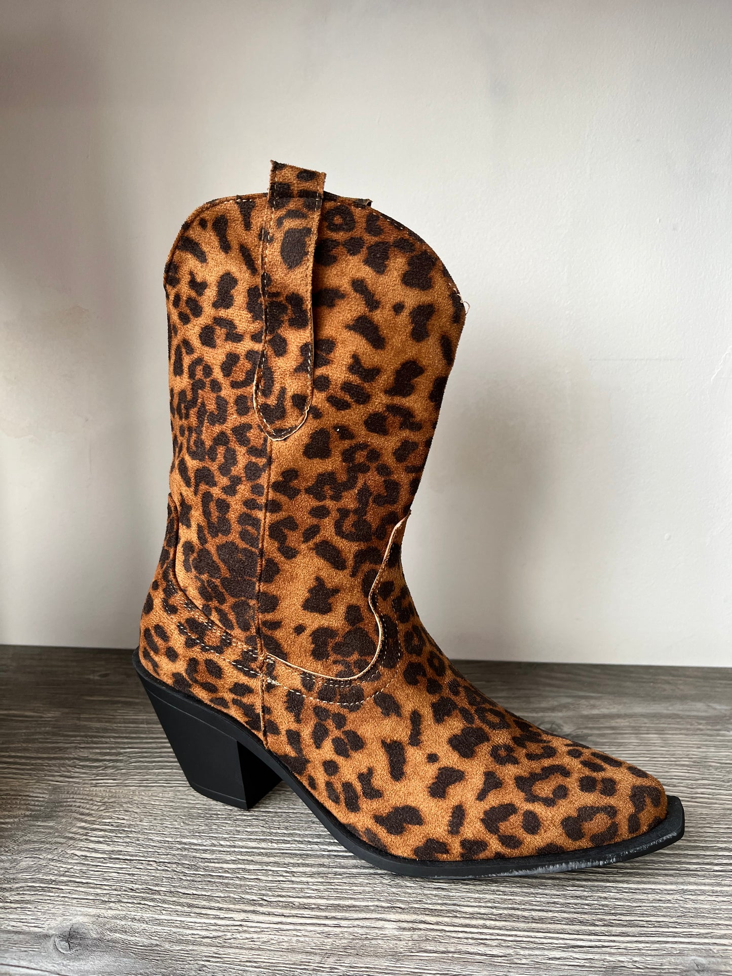 Bota vaquera animal print leopardo - Alma Shoes
