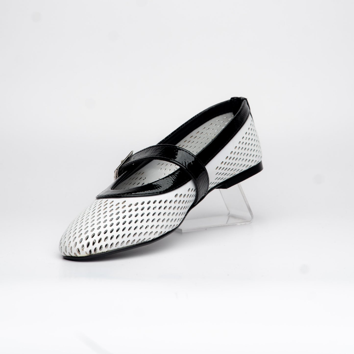 Balerinas blanco con correa con hebilla – Alma Shoes