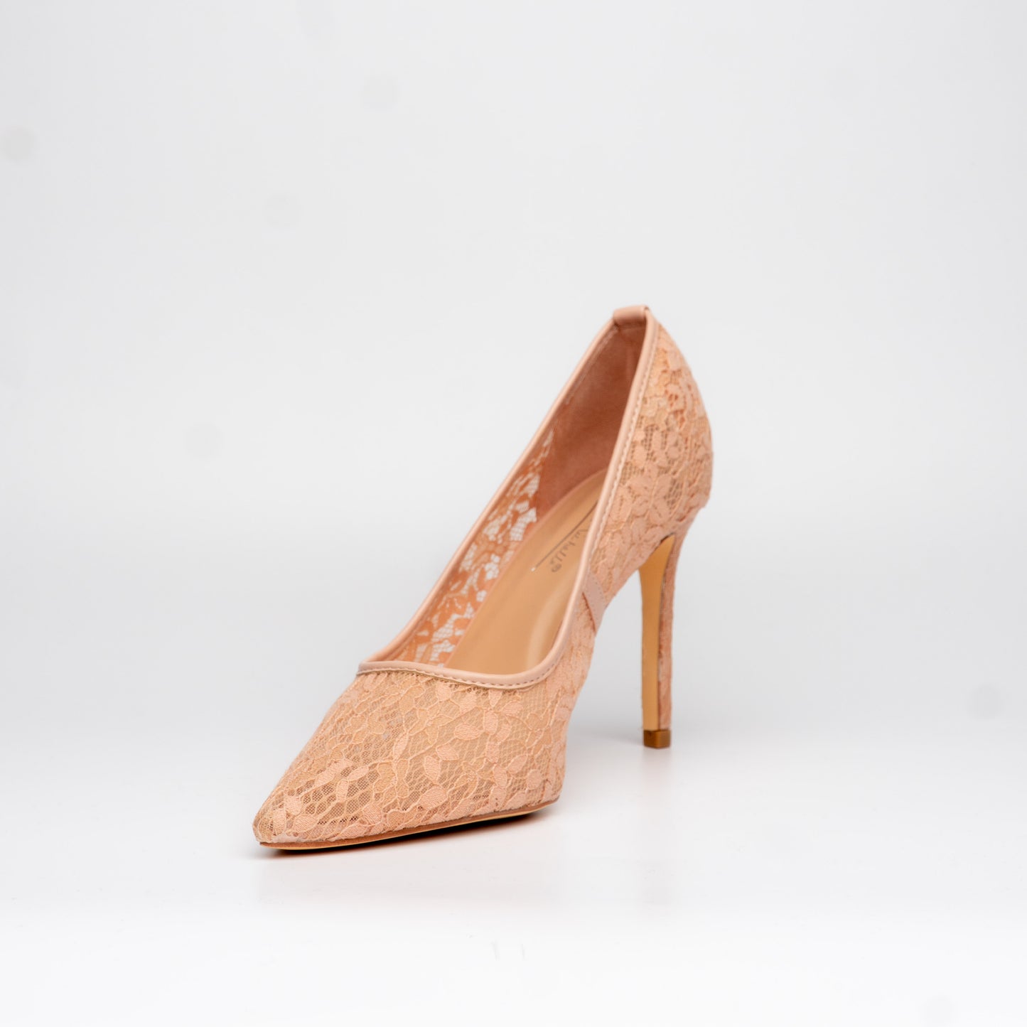 Stilettos nude con encaje – Alma Shoes