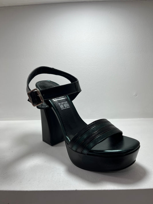 Sandalias plataforma negro con tiras en la parte superior – Alma Shoes
