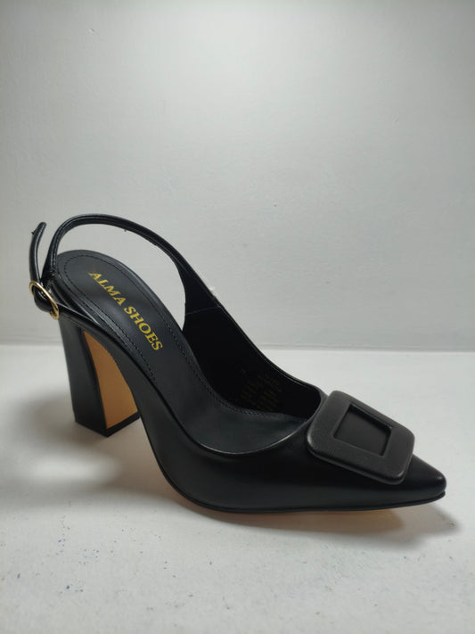 Tacones negro con hebilla decorativa – Alma Shoes