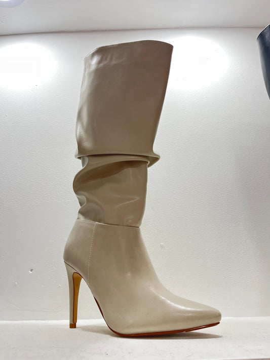 Bota media con tacon beige – Alma Shoes