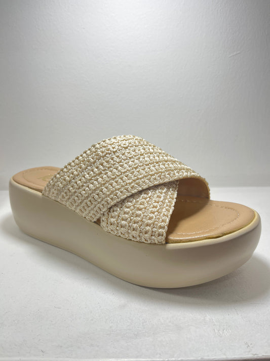 Sandalia con plataforma beige de tejido – Alma Shoes