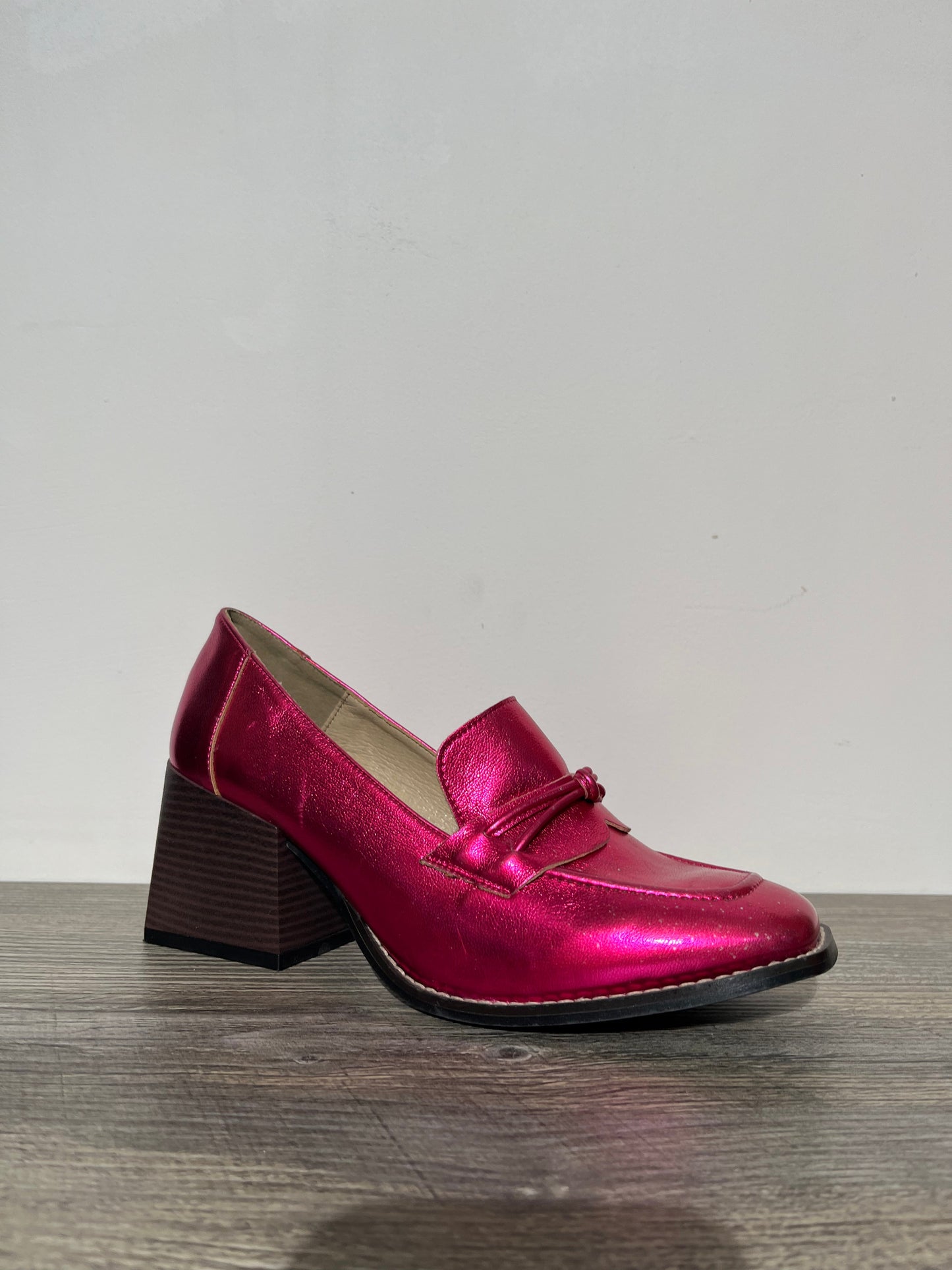 loafers rosa con lazo en la parte frontal – Alma Shoes
