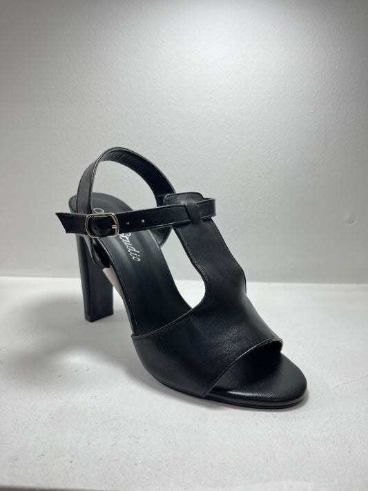 Tacones negro de tacón estrecho – Alma Shoes