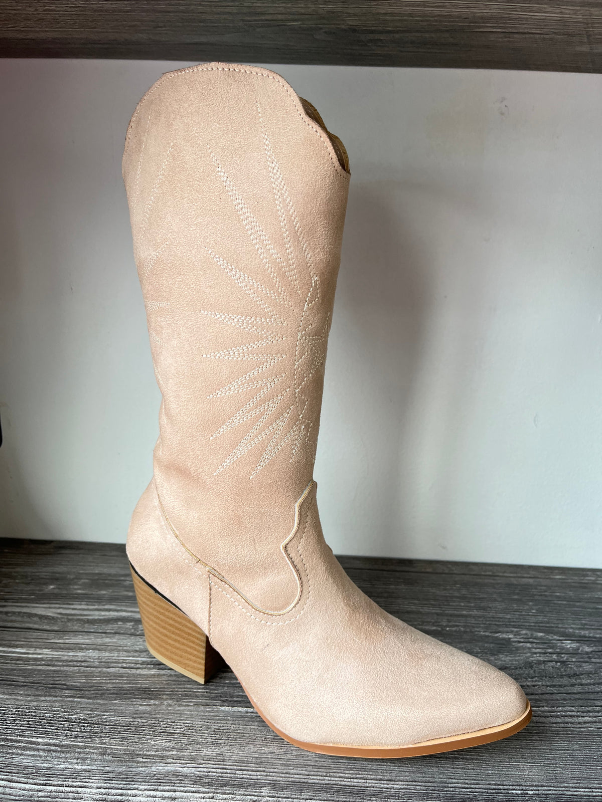 Bota Vaquera maquillaje con bordado blanco - Alma Shoes