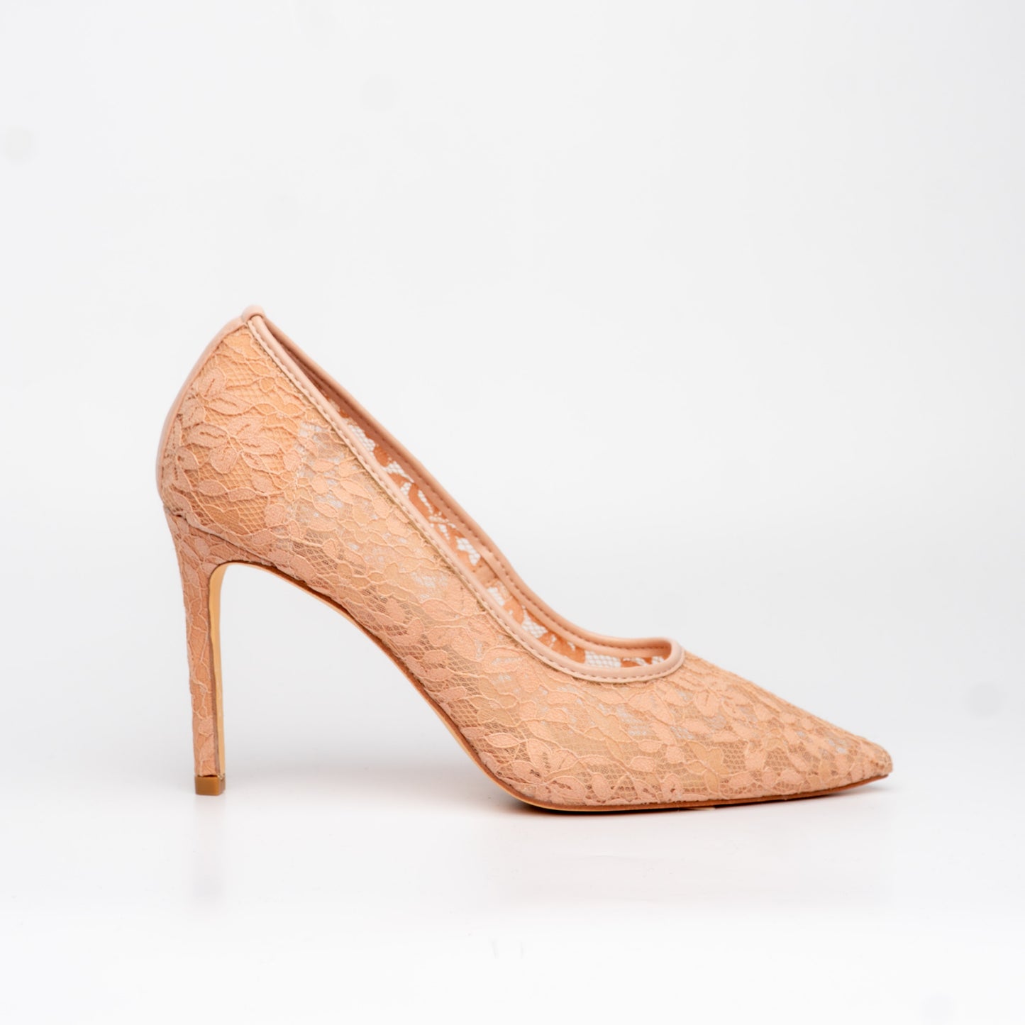 Stilettos nude con encaje – Alma Shoes