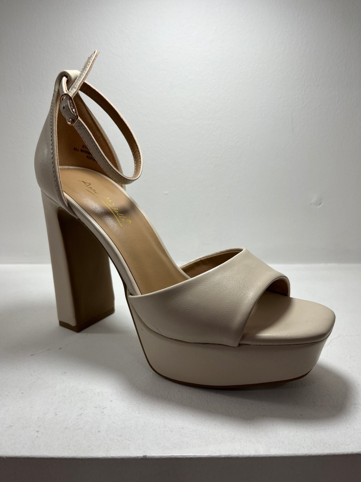 Sandalias Plataforma beige con correa en el tobillo – Alma Shoes