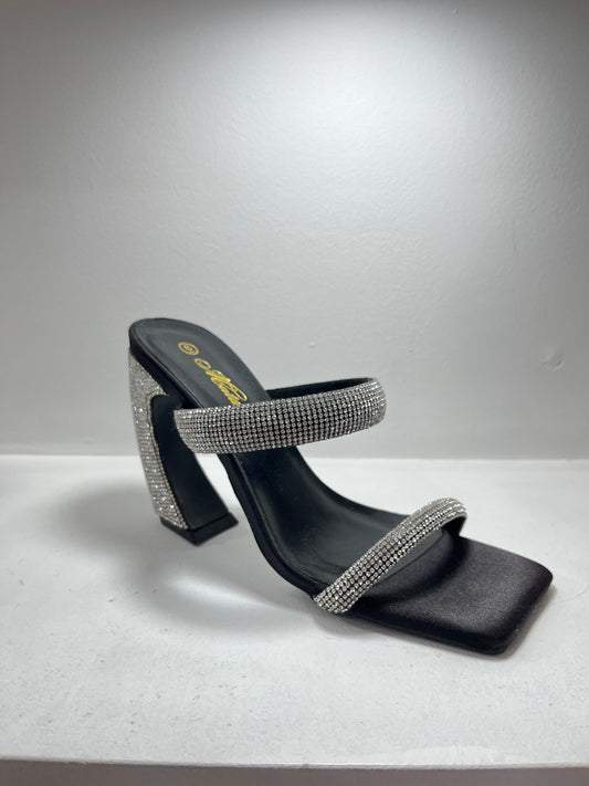 Sandalias con tacon negro con strass – Alma Shoes