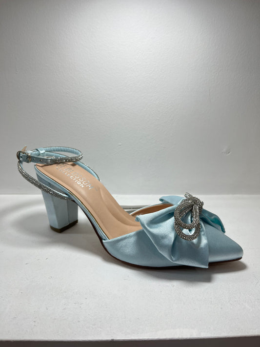 Tacones azul claro con lazo con detalle de piedras – Alma Shoes